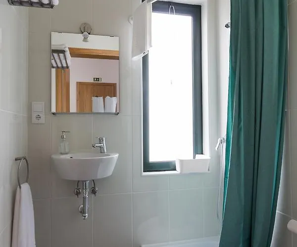 H18 Bed & Breakfast 3*