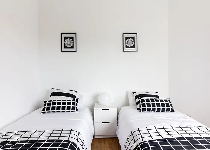 H18 Bed & Breakfast 3*