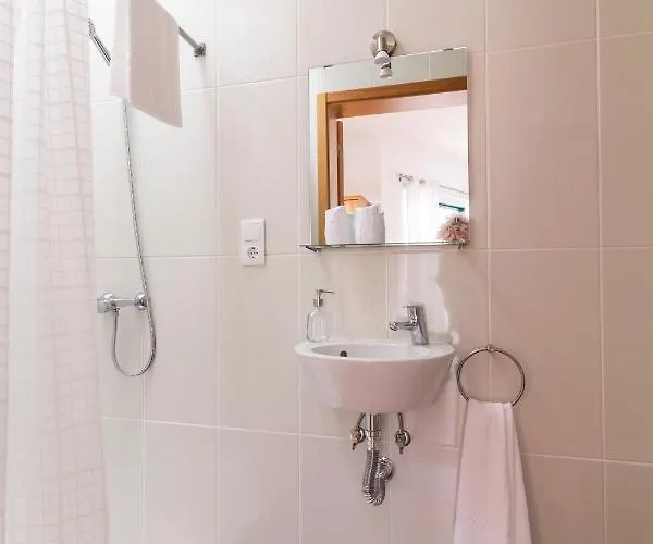 Bed & Breakfast H18 Horta (Azores)